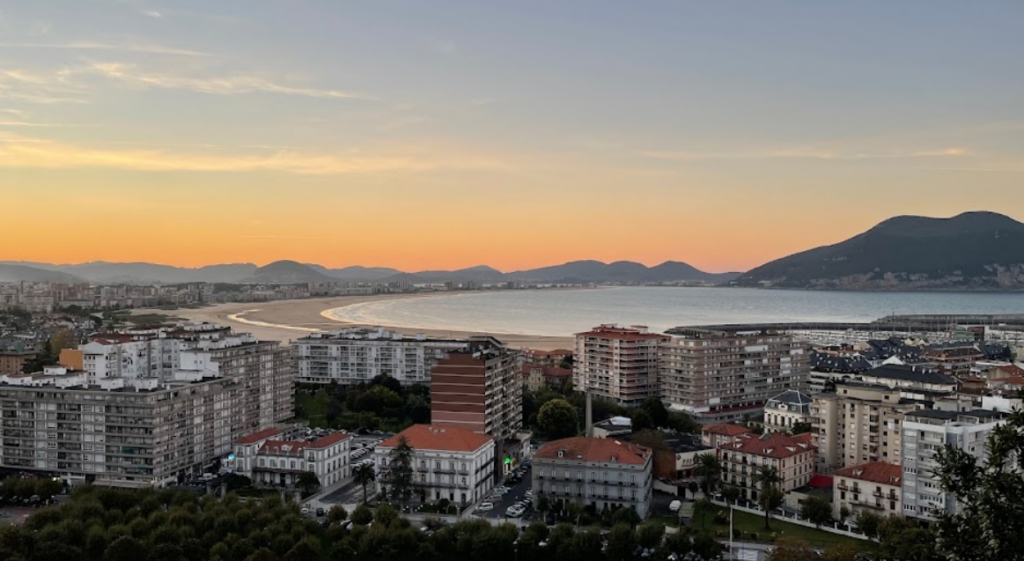 vistas desde lo alto de laredo