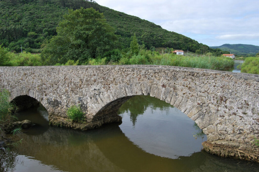 puente-marisma-victoria Puente romano de la marisma de victoria de noja