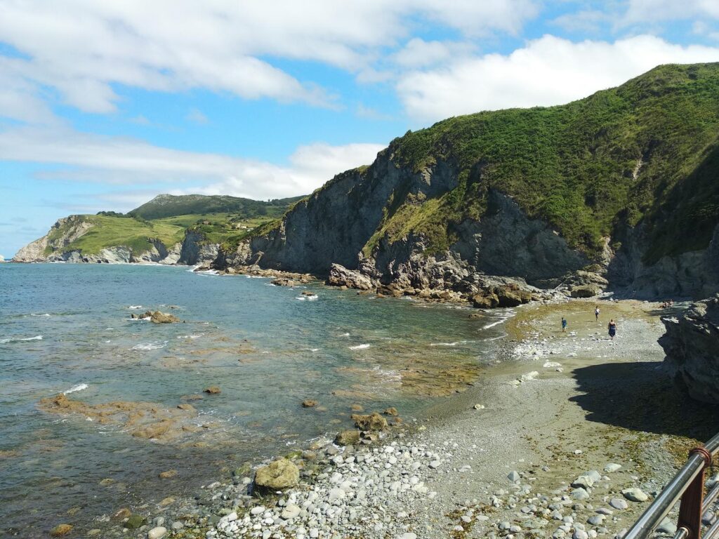 La playa de la soledad, al final del tunel de laredo